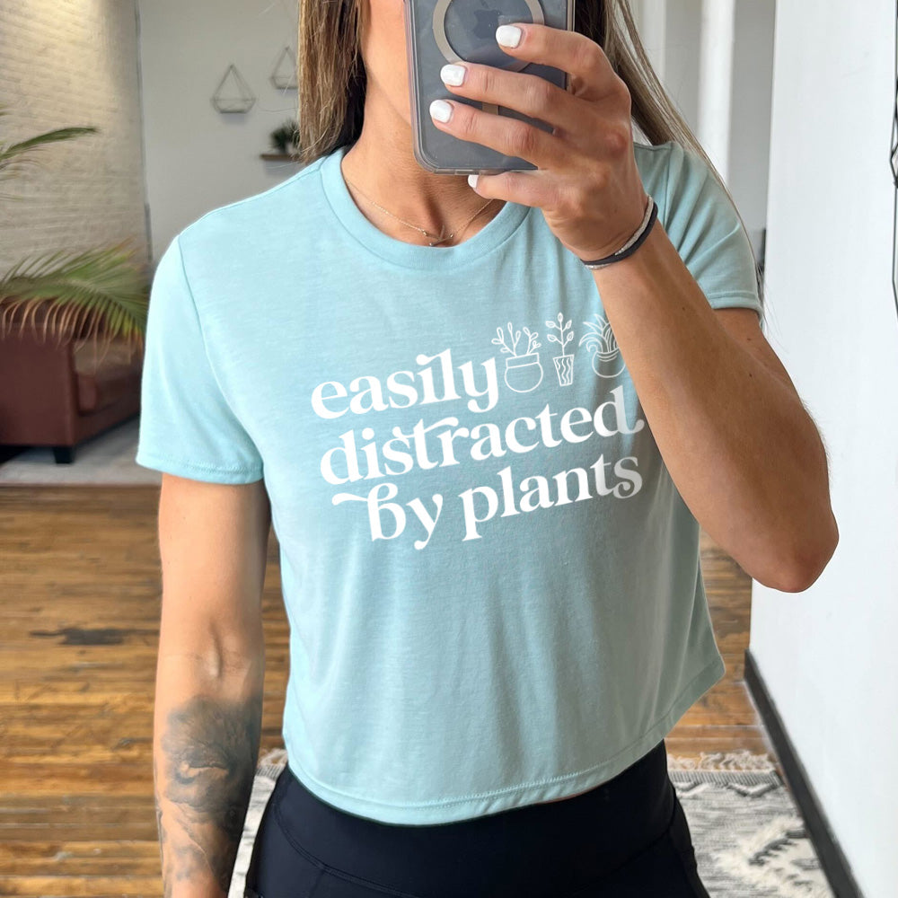 Easily Distracted By Plants Cropped Tee