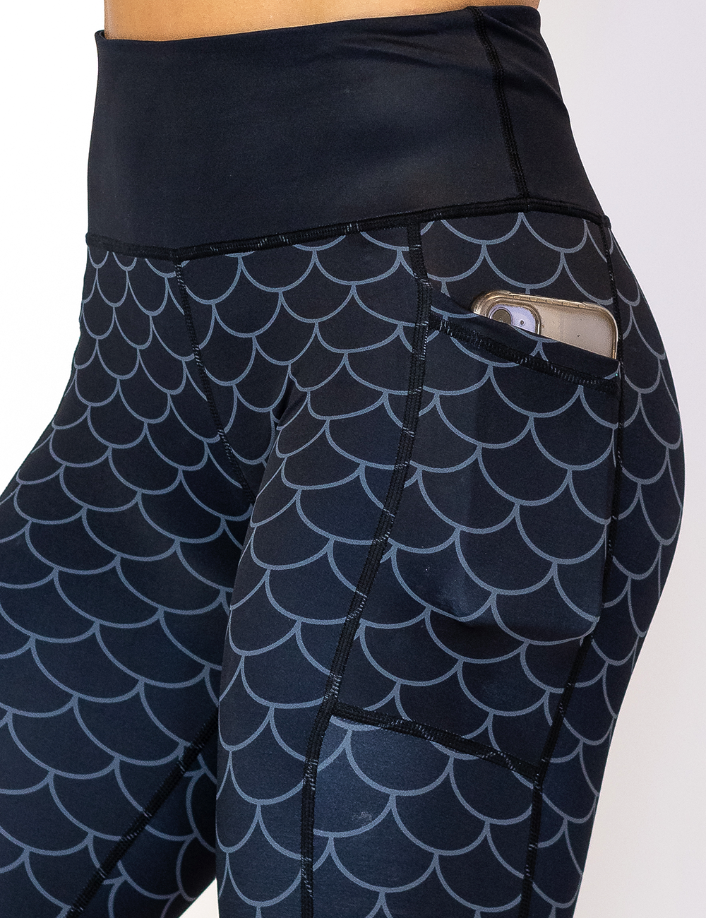 Dragon Scale Leggings